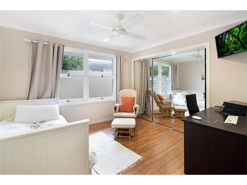 25 Brindisi Avenue, Isle Of Capri QLD 4217