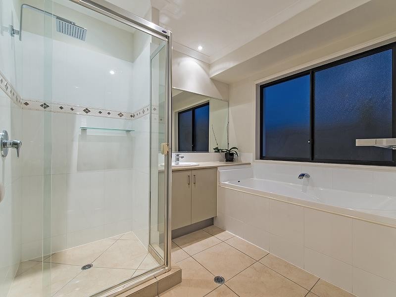 7 Fairway Parade, Peregian Springs QLD 4573