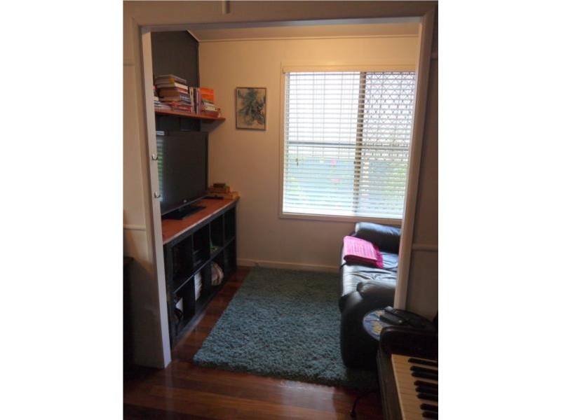 8 Princess Street, Cleveland QLD 4163