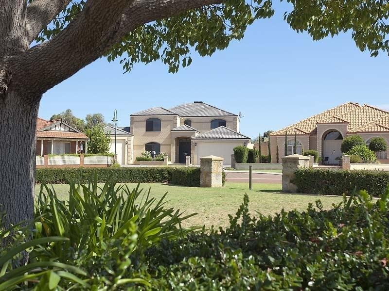 16 The Haven, Canning Vale WA 6155