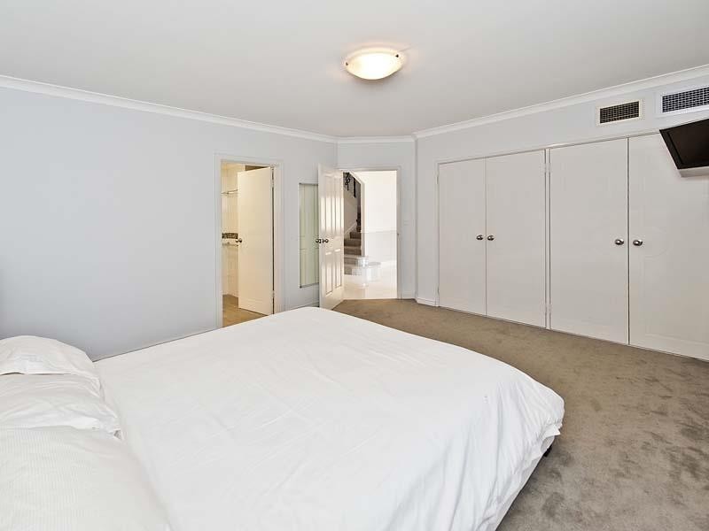 16 The Haven, Canning Vale WA 6155