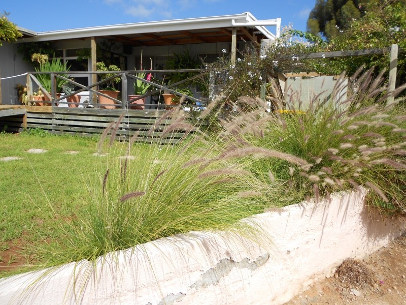 27 Acland Street, Blanchetown SA 5357