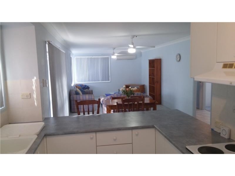 8 Bracken Close, Cameron Park NSW 2285