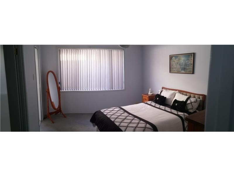 8 Bracken Close, Cameron Park NSW 2285
