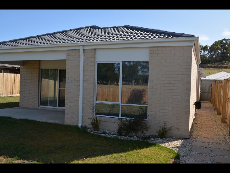 6 Blackwood Drive, Foster VIC 3960