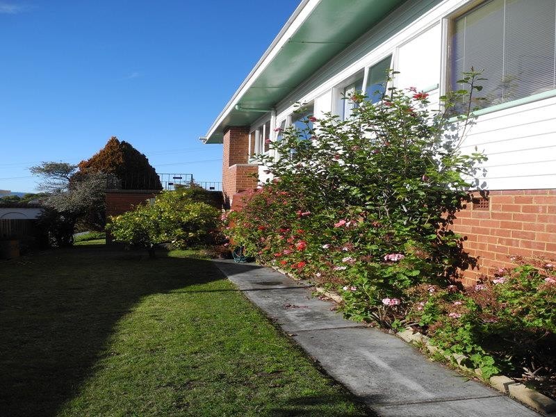 25 Athleen Avenue, Lenah Valley TAS 7008