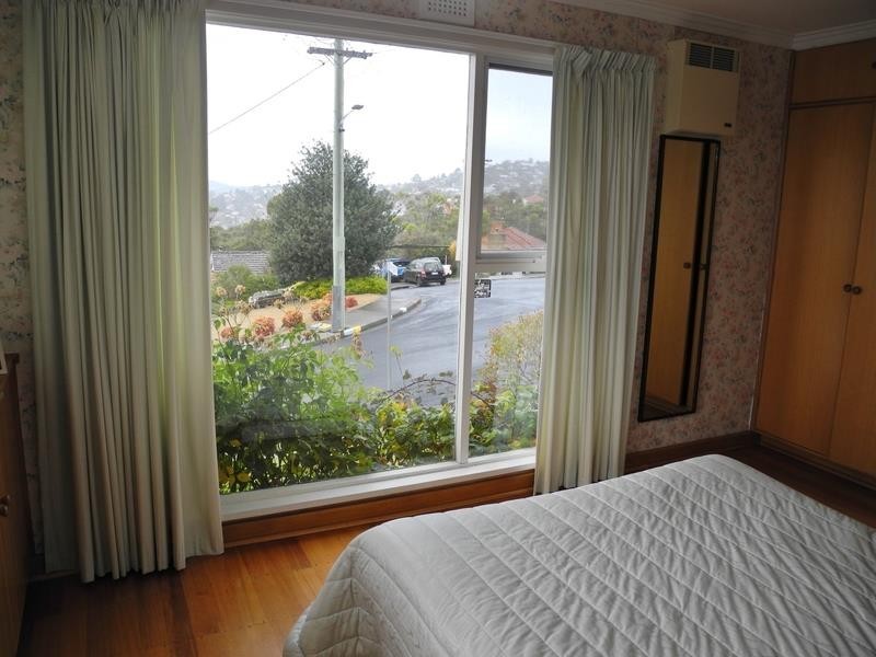 25 Athleen Avenue, Lenah Valley TAS 7008