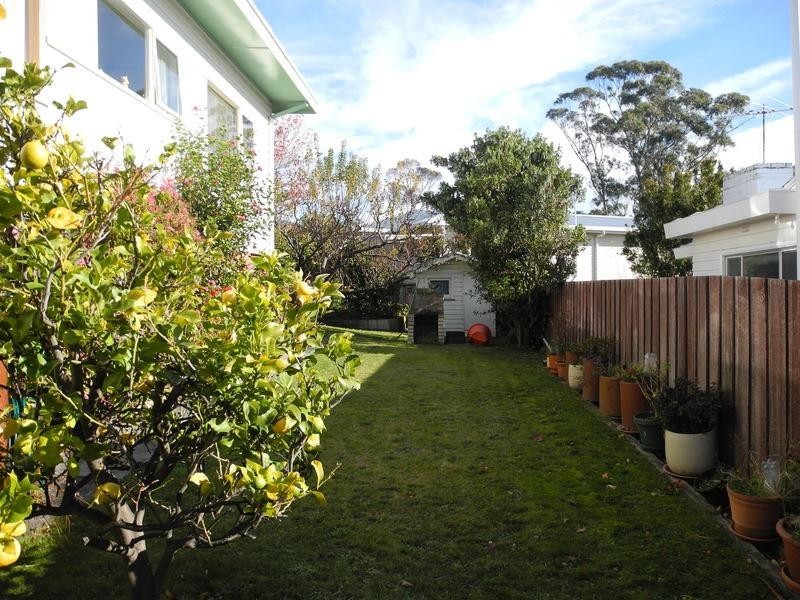 25 Athleen Avenue, Lenah Valley TAS 7008