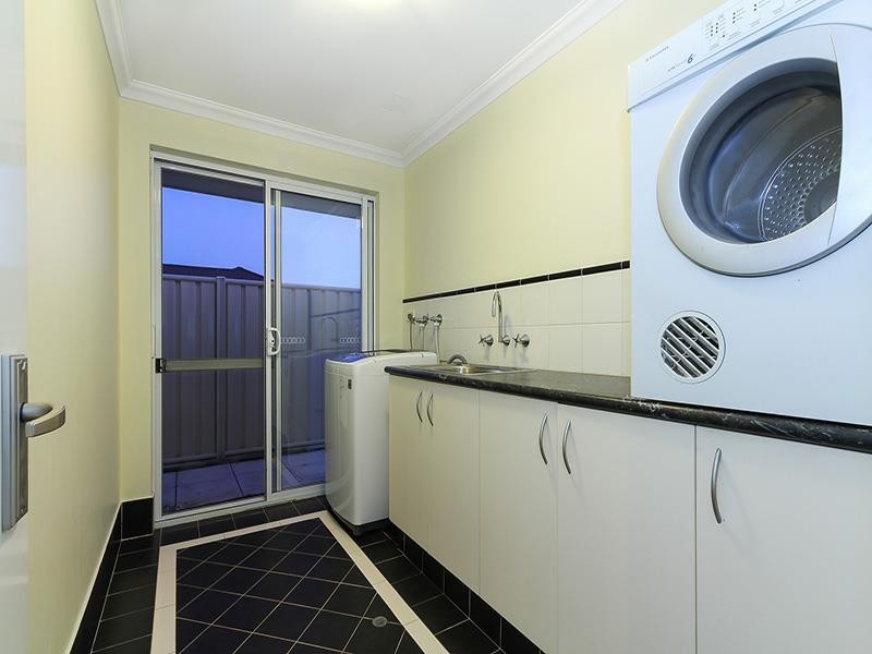 40 Jacksonia Promenade, Success WA 6164