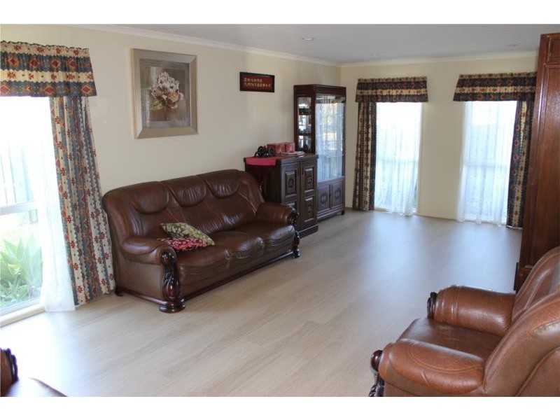 23 PLACID COURT, Varsity Lakes QLD 4227