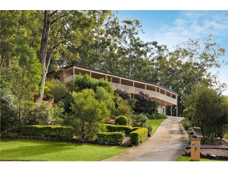 7 Knowles Place, Glass House Mountains QLD 4518