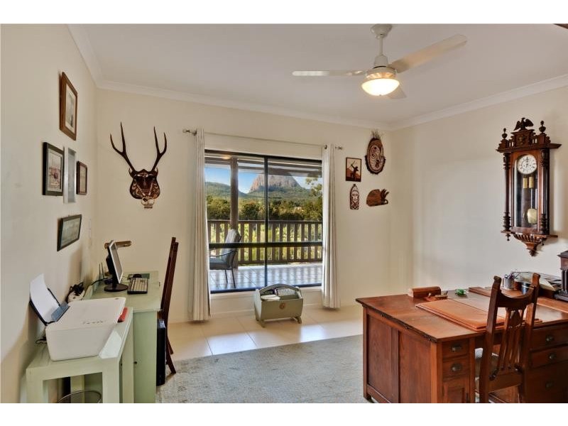 7 Knowles Place, Glass House Mountains QLD 4518