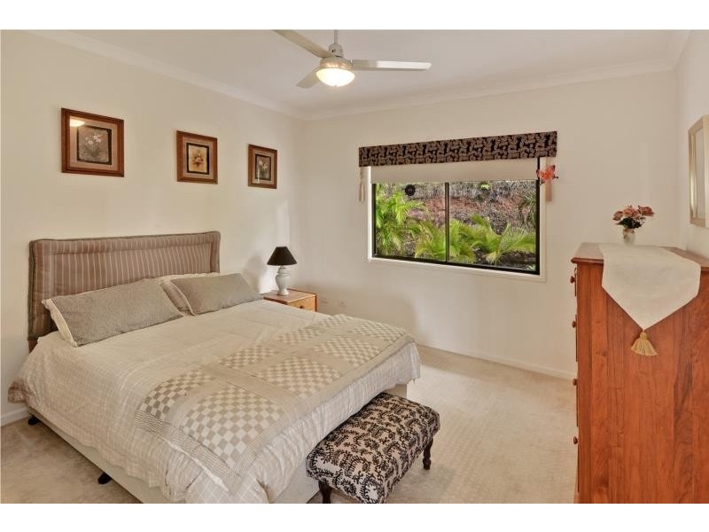 7 Knowles Place, Glass House Mountains QLD 4518