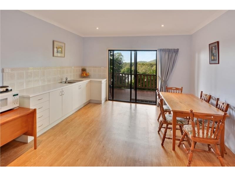 7 Knowles Place, Glass House Mountains QLD 4518