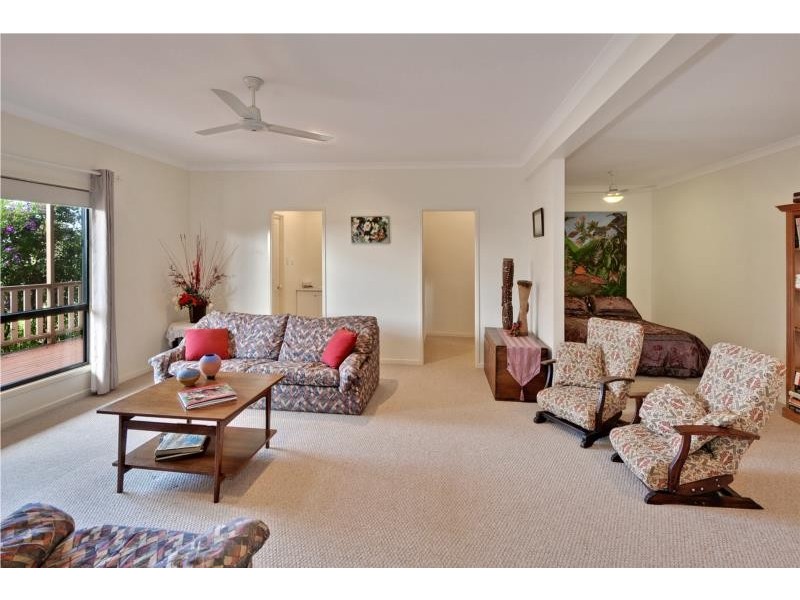7 Knowles Place, Glass House Mountains QLD 4518