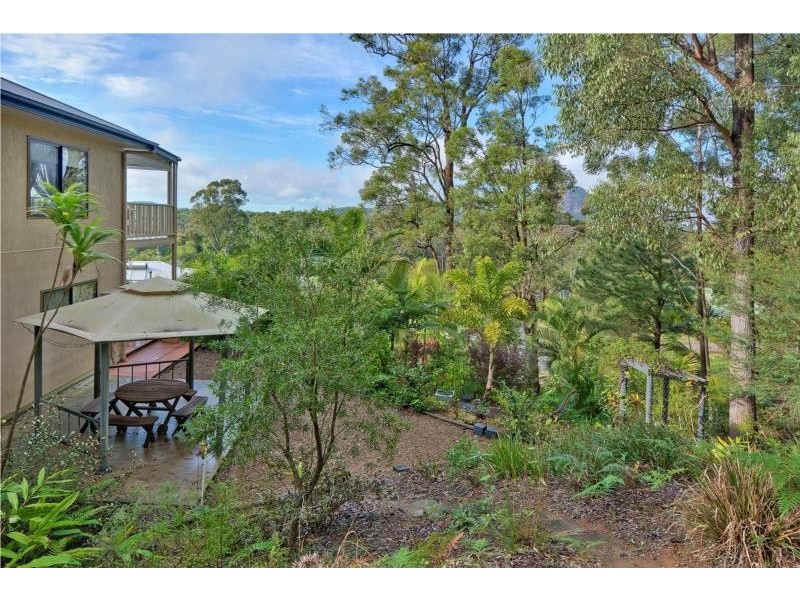 7 Knowles Place, Glass House Mountains QLD 4518