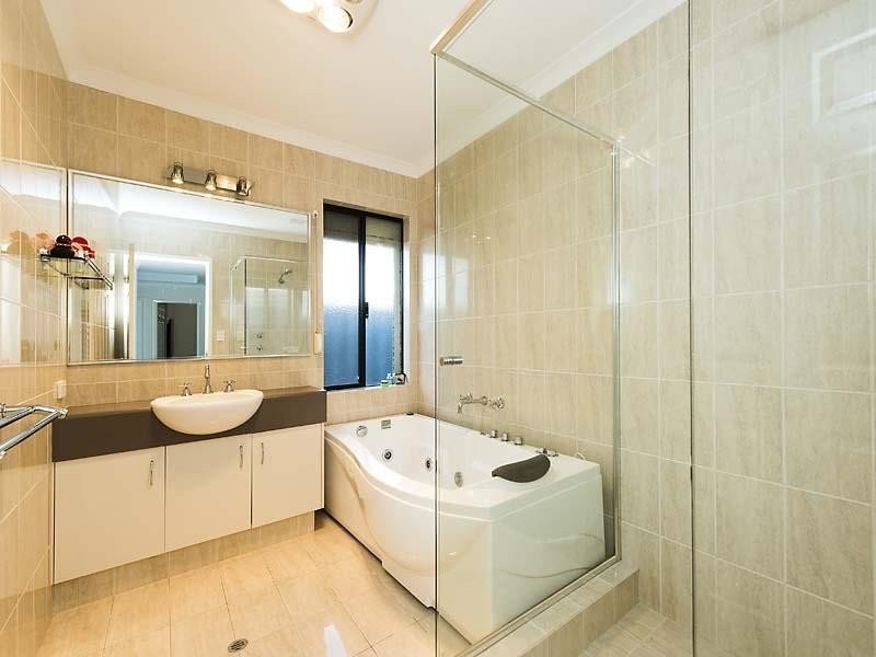 72 Rae Road, Safety Bay WA 6169