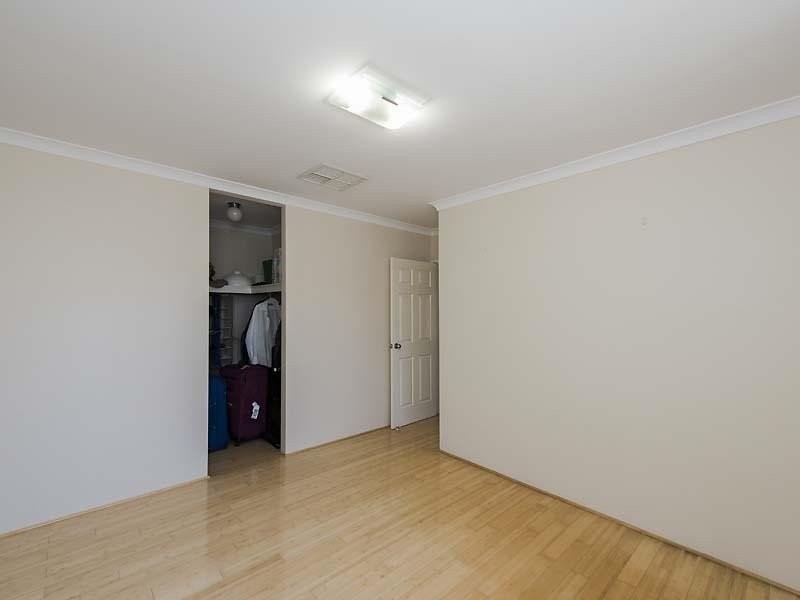 72 Rae Road, Safety Bay WA 6169