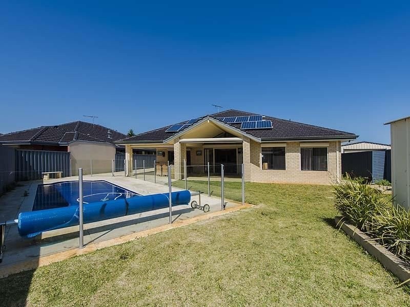 72 Rae Road, Safety Bay WA 6169