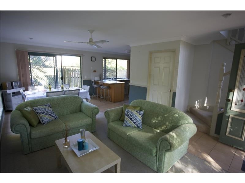 4/16 Irene Street, Redcliffe QLD 4020