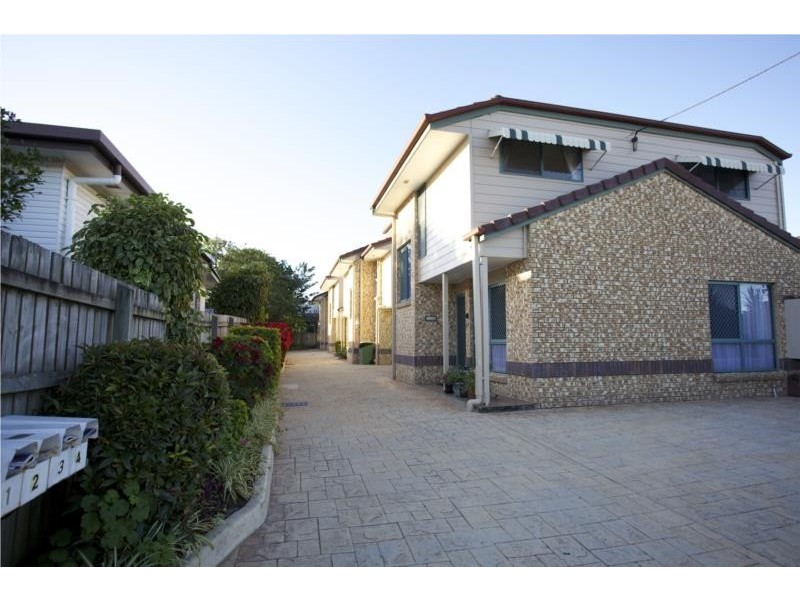 4/16 Irene Street, Redcliffe QLD 4020