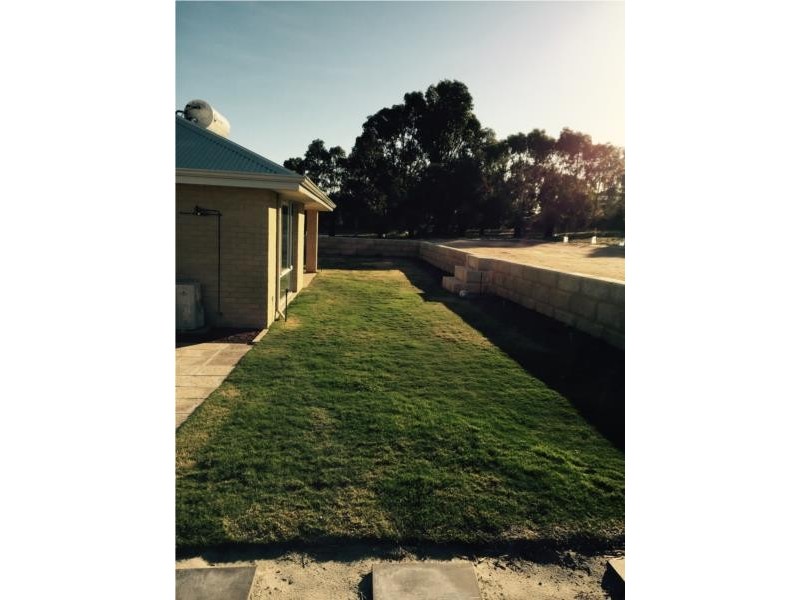 12 Seaflower Way, Gabbadah WA 6041