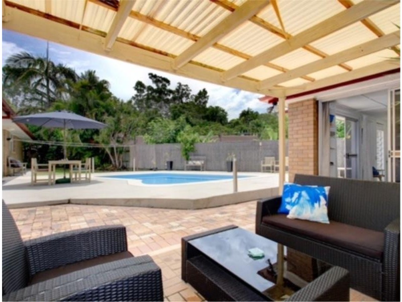 54  Marshall Lane, Kenmore QLD 4069