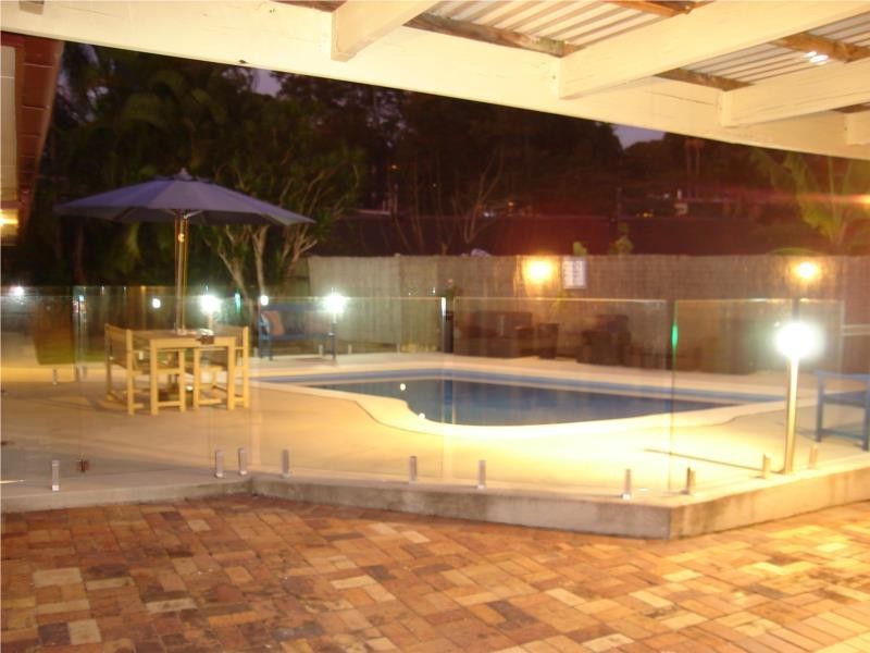 54  Marshall Lane, Kenmore QLD 4069