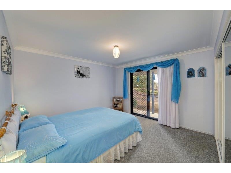 22 narooma drive, Branyan QLD 4670