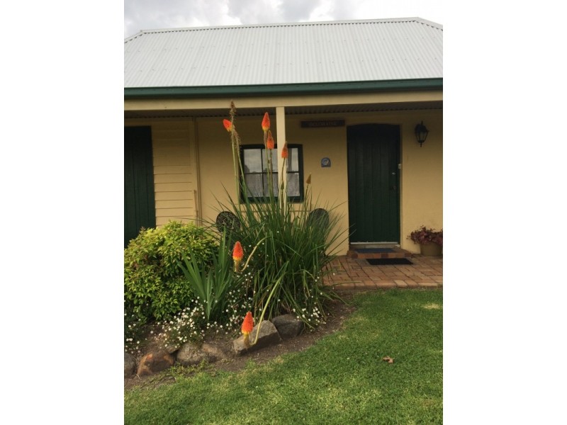 12-14 Clarence Street, Tenterfield NSW 2372