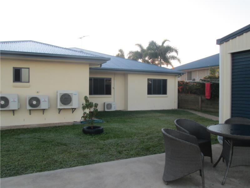 2 Paradise Way, Emu Park QLD 4710