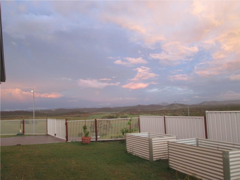 2 Paradise Way, Emu Park QLD 4710