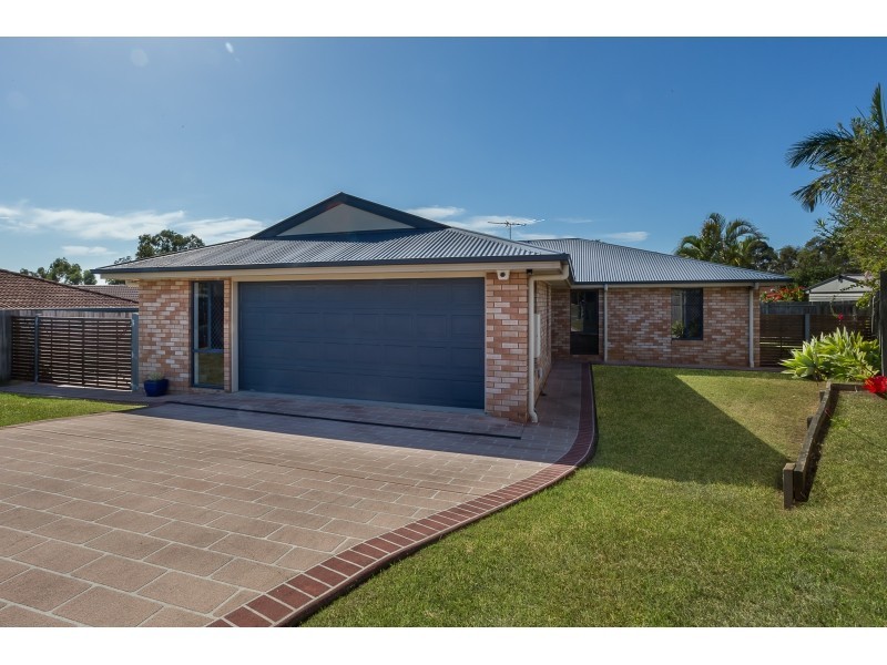 5 Couran Court, Redland Bay QLD 4165