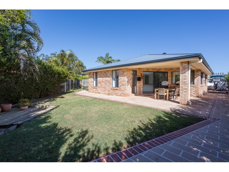 5 Couran Court, Redland Bay QLD 4165