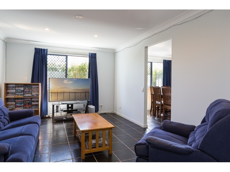 5 Couran Court, Redland Bay QLD 4165