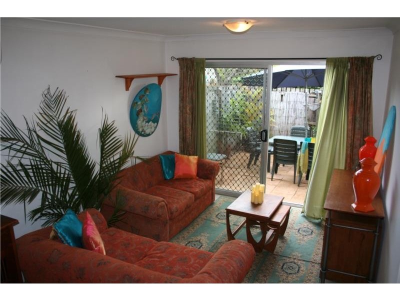1/26 Navy Street, Holland Park West QLD 4121