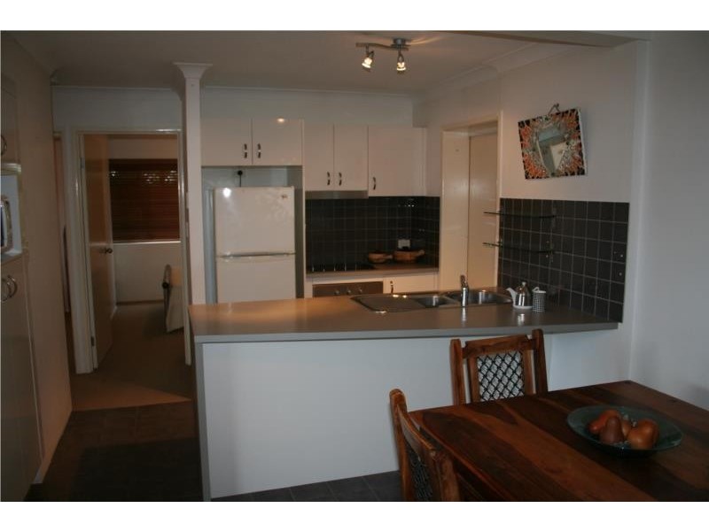 1/26 Navy Street, Holland Park West QLD 4121