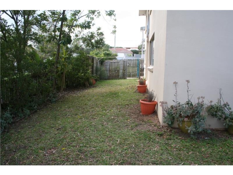 1/26 Navy Street, Holland Park West QLD 4121