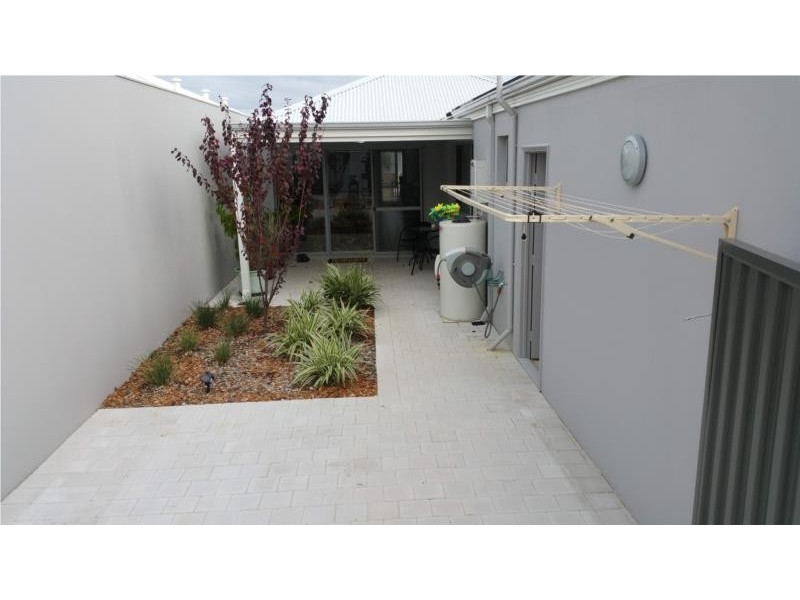 21 Kaalak Lane, Mandurah WA 6210