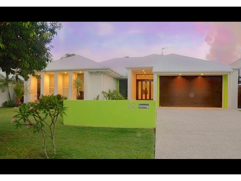 32 Campbellville Circuit, Pelican Waters QLD 4551