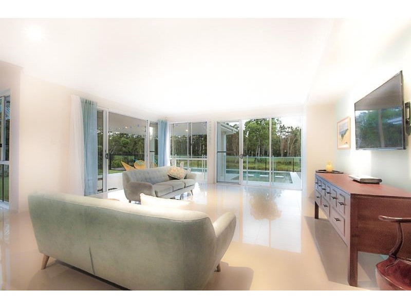32 Campbellville Circuit, Pelican Waters QLD 4551