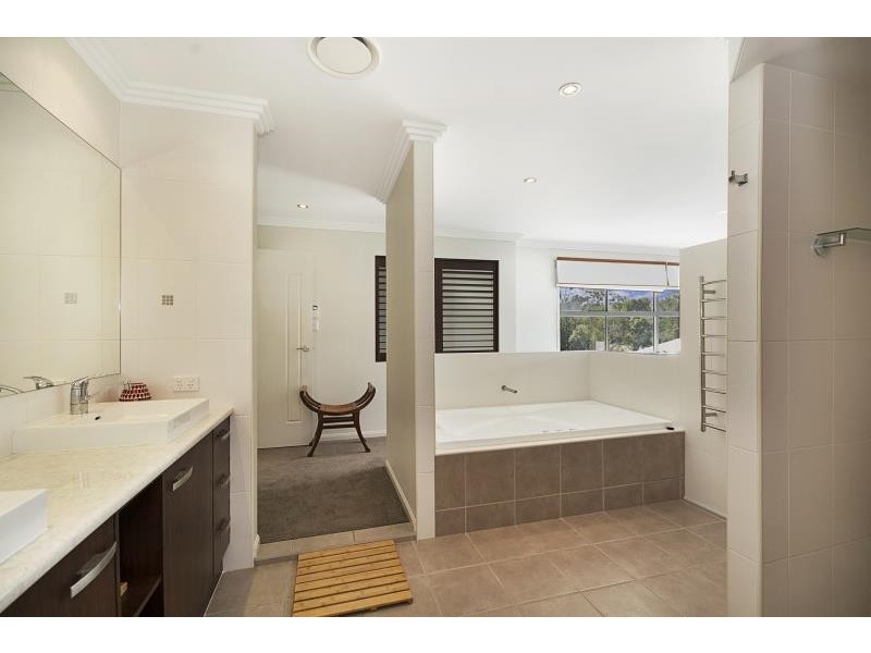 32 Campbellville Circuit, Pelican Waters QLD 4551