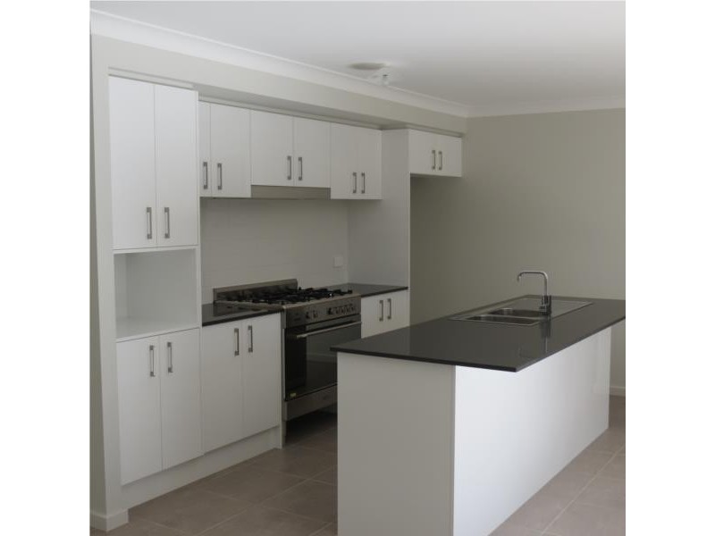 64 Lumby Drive, Bateau Bay NSW 2261