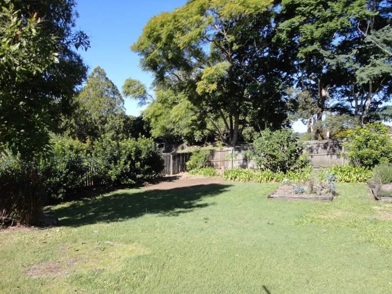 12 Bangalow Street, Highworth QLD 4560