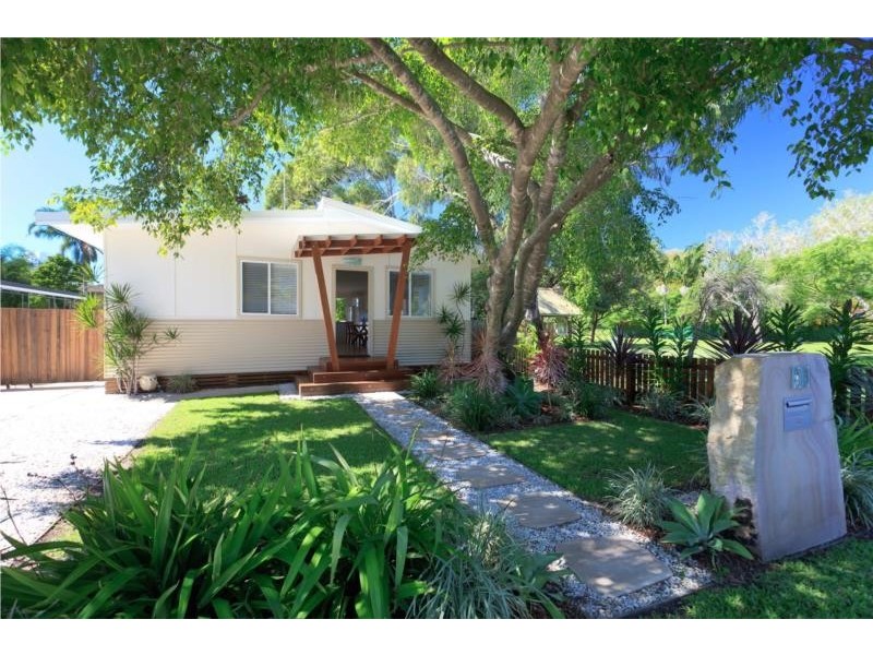 13 Harris Street, Labrador QLD 4215