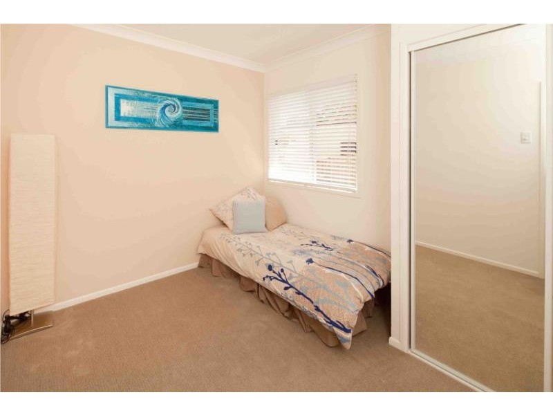 13 Harris Street, Labrador QLD 4215