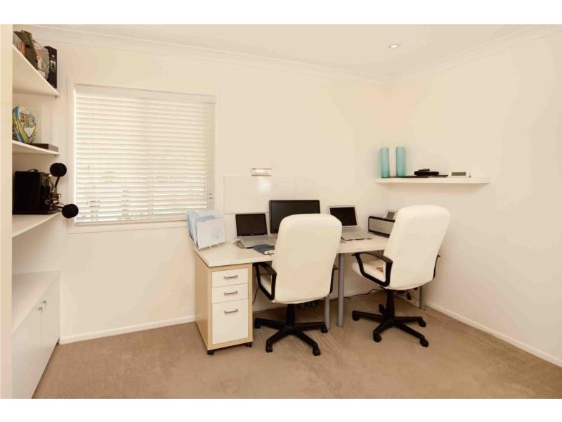 13 Harris Street, Labrador QLD 4215