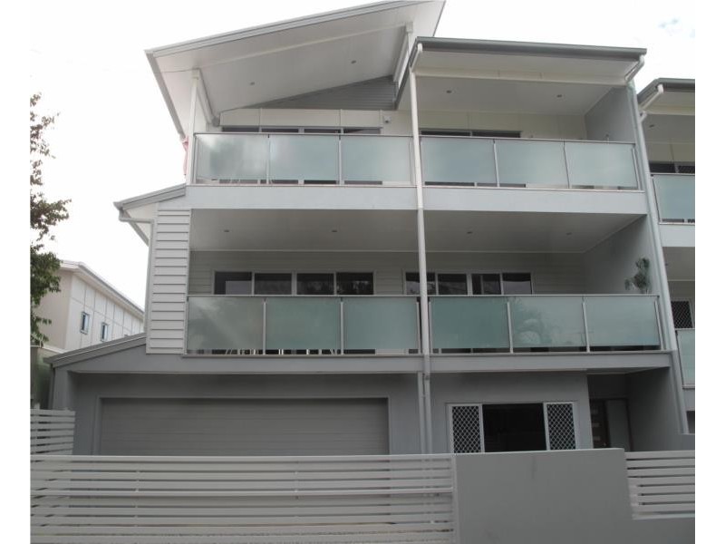 2/33 Eliza Lane, Wavell Heights QLD 4012