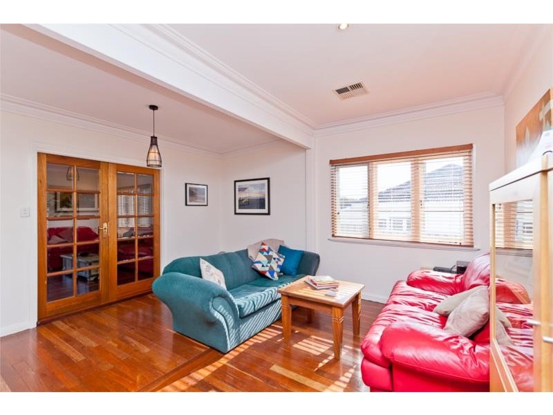 9 Toowong Street, Bayswater WA 6053
