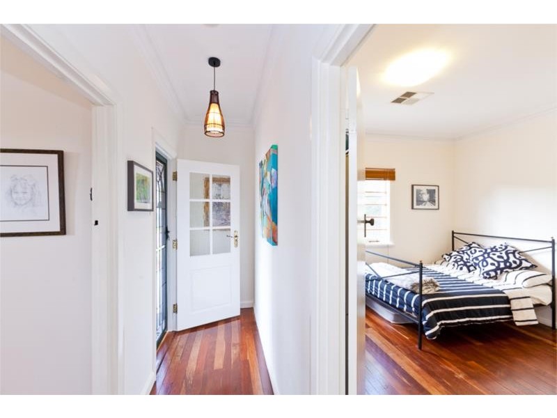 9 Toowong Street, Bayswater WA 6053
